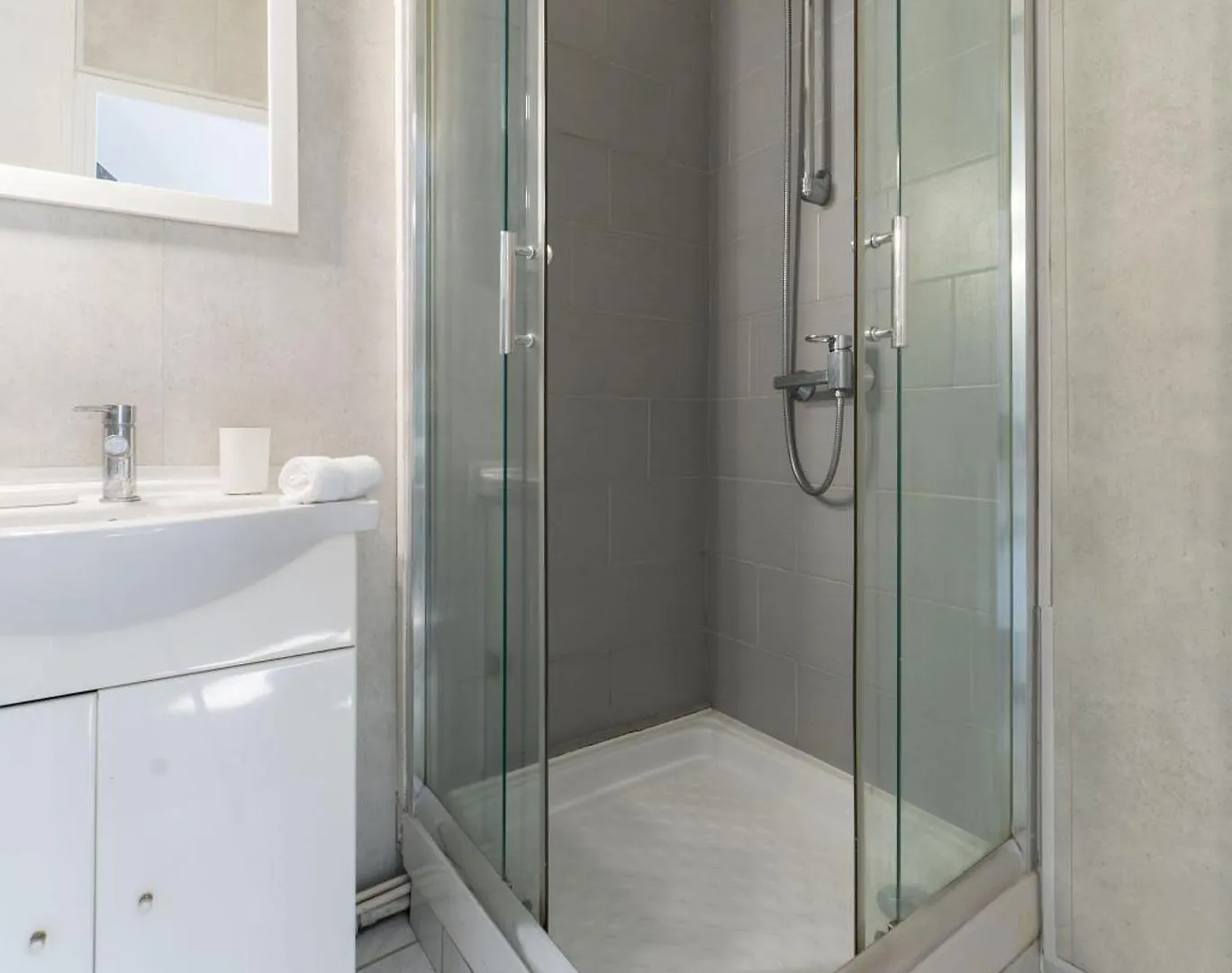 Residence Nature - Appartements Design En Centre Ville Cusset 0*,  France